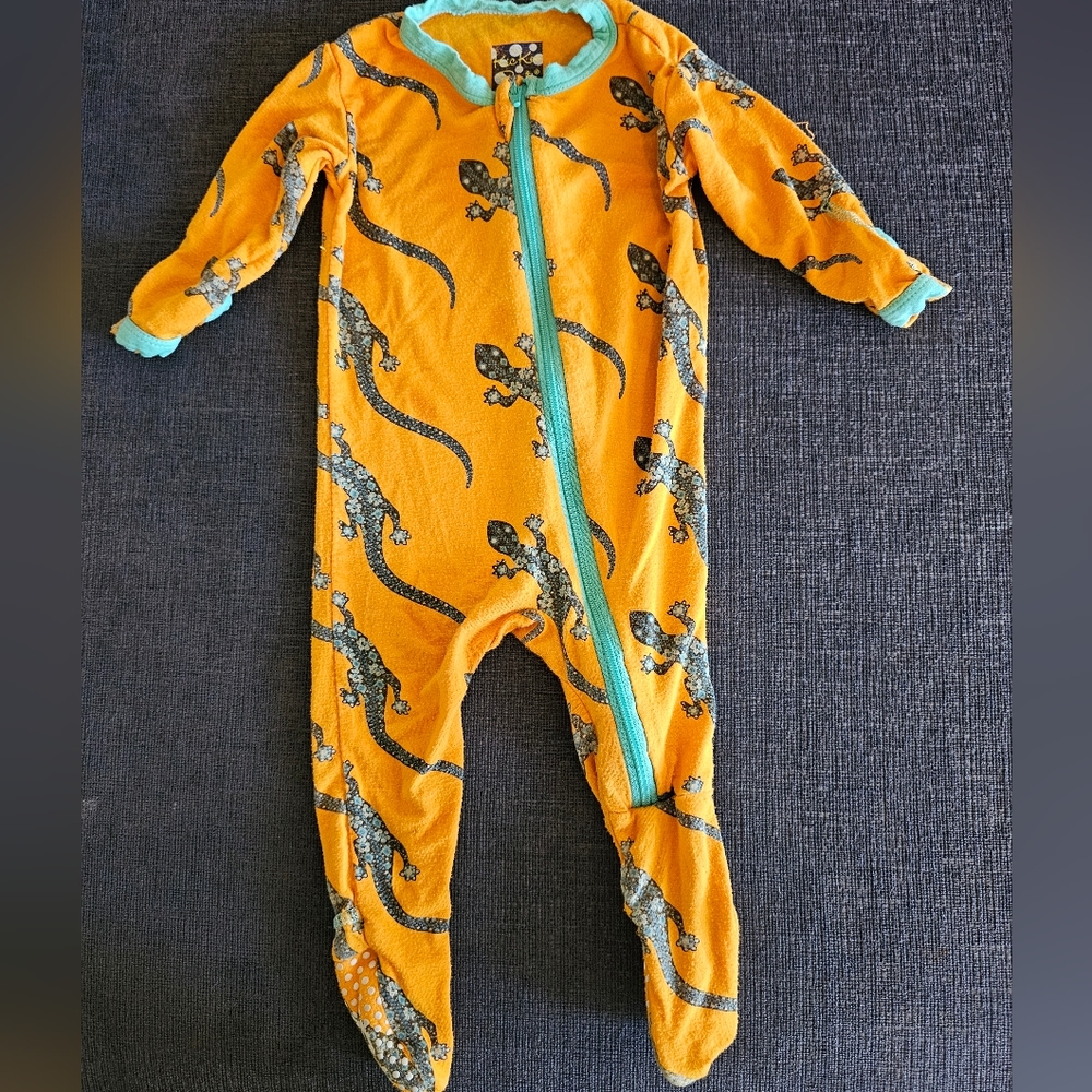 Lizard footie